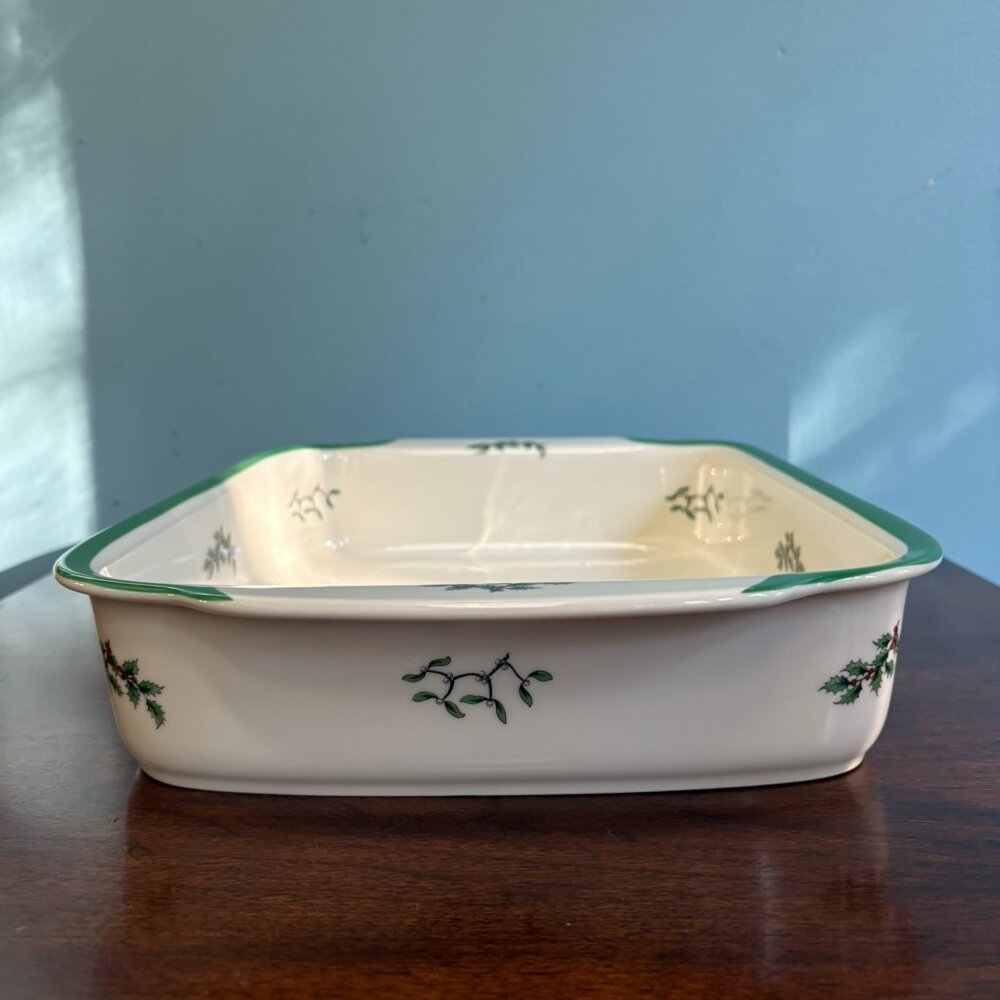 Spode Christmas Tree Baker - Picture 3 of 4